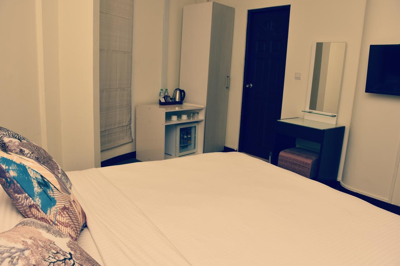 Local Escape Boutique Hotel Мале Екстериор снимка