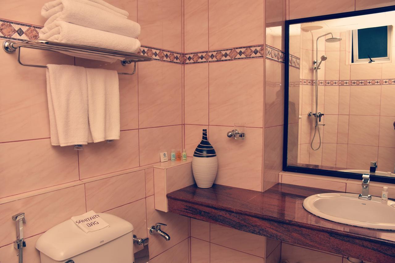 Local Escape Boutique Hotel Мале Екстериор снимка