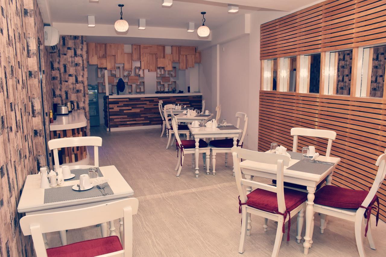 Local Escape Boutique Hotel Мале Екстериор снимка